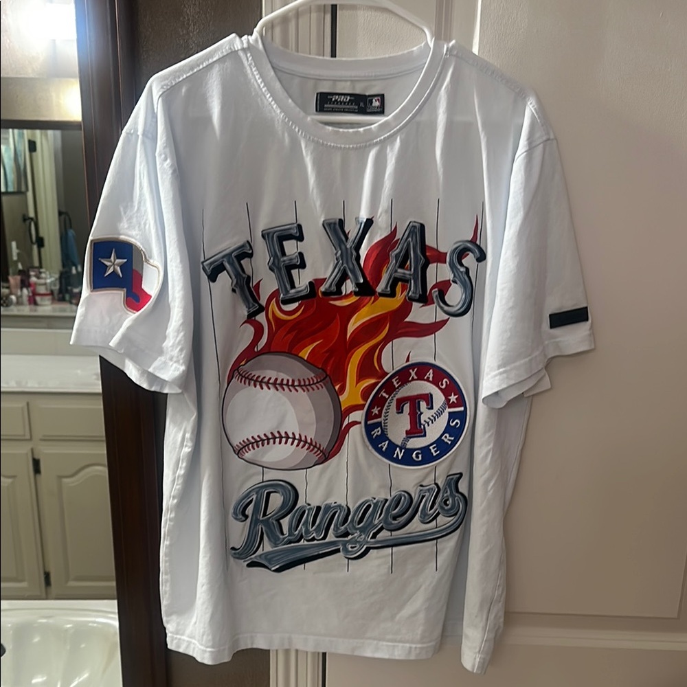 Majestic Texas Rangers White Graphic Tee